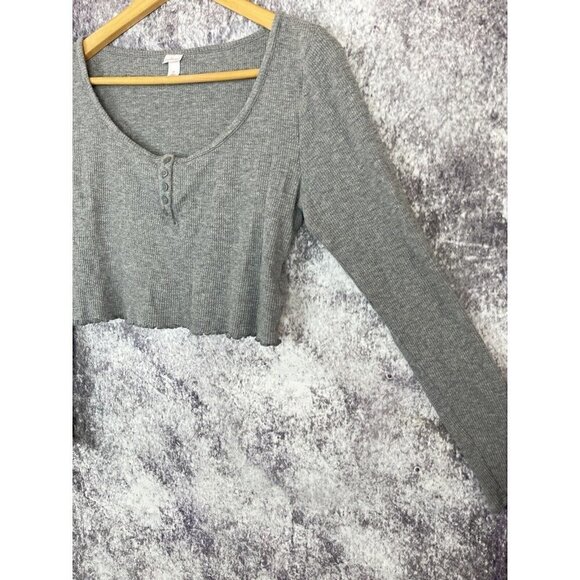 Colsie Soft Light Gray Lettuce Edge Long-Sleeve Cropped Top Blouse Women Size M - Picture 5 of 10
